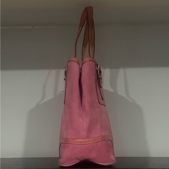 Coach Hamptons Pink Suede Carryall Bag - Picture 10 of 11